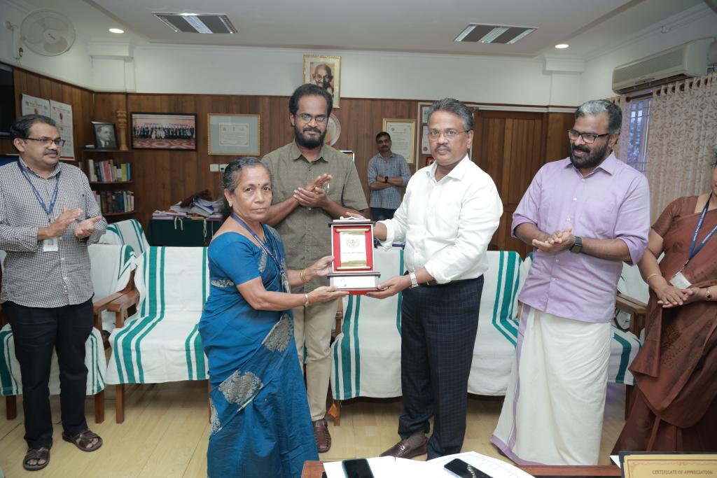 Retirement function of Smt.O.Leela, PTS held on 26/08/2023